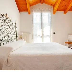 Appartement Il Nido Della Cicogna, Chartreuse de Pavie
